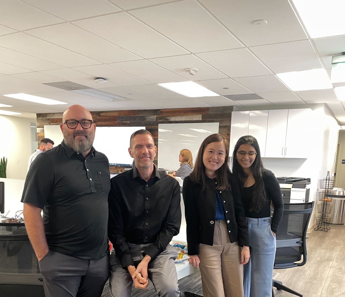 EpisourceLLC's tweet photo. Last month, the Revenue team had the incredible opportunity to come together at our headquarters in Gardena, CA. From insightful discussions that sparked creativity to laughter-filled memories, it was an unforgettable experience!
#Episource #AdvancePossibility #ExpertTeams https://t.co/R2LWLP9uA9