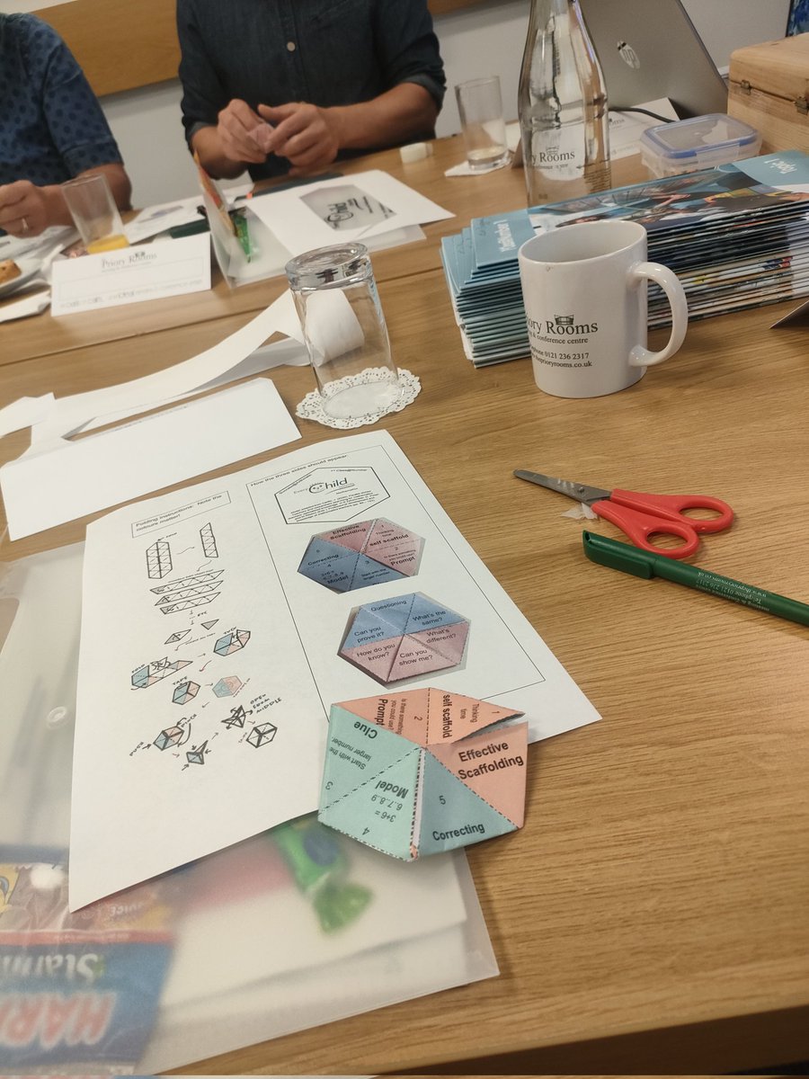 charowen13's tweet image. Every Child Counts development day, making hexaflexagons ☺️#SpatialAwareness #Collaboration #Exploration @ecc_ehu @ecc_lisaleach @SI_Liverpool @SILPrimary