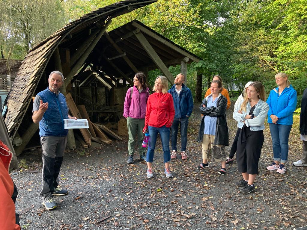 futuregencymru's tweet photo. Diolch @centre_alt_tech am croesawi ni am ein trip yn eich canolfan byd enwog yn Machynlleth.
Rydyn ni wedi bod yn gweithio ar ein strategaeth #futureffocws cyn iddyn ni lawnsio mis Tachwedd. Diolch i awdurdodau lleol a grwpiau cymunedol am ymuno gyda ni. https://t.co/cL1TLYD4xG
