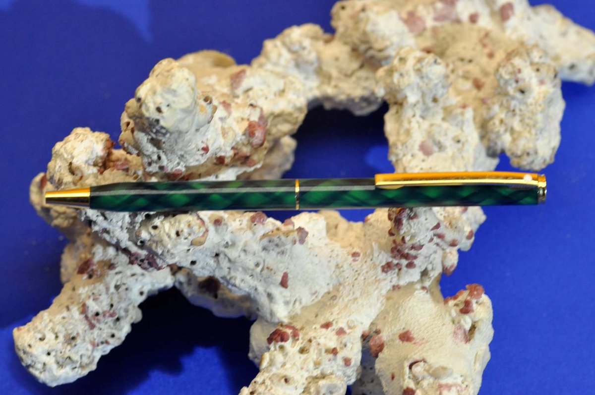 We have old or new #writinginstruments with accessories in our online #shop #KuSeRa, you can find them in this category 👉👉👉 shop.kusera.de/Office-supplie… 👈👈👈 

#vintage #design #ballpointpen #fountainpen #pen #pencils