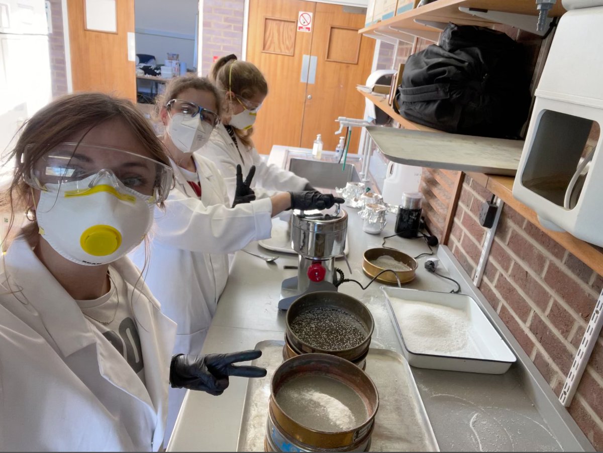 AnaMrtnzRdrgz's tweet photo. We run our experiment for 12 weeks using 40 semi-natural #freshwater ponds to assess the effect of #oilbased #HDPE and #biobased #biodegradable #PLA #microplastics on #macroinvertebrate communities structure and composition ๐ฆ https://t.co/O5hqSMbyQl