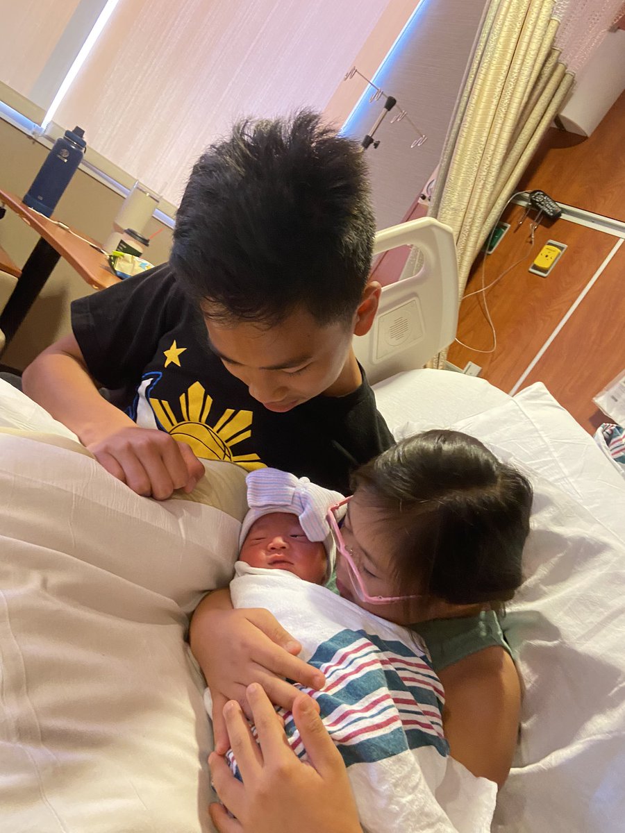 MrDelarmente's tweet photo. 10 days ago we welcomed Charlotte ‘Charlie’ Drew to our family. We are overjoyed with our new addition and love seeing Jayden and especially Noelle in their roles as big bro and big sis. https://t.co/7rMqIJgszR