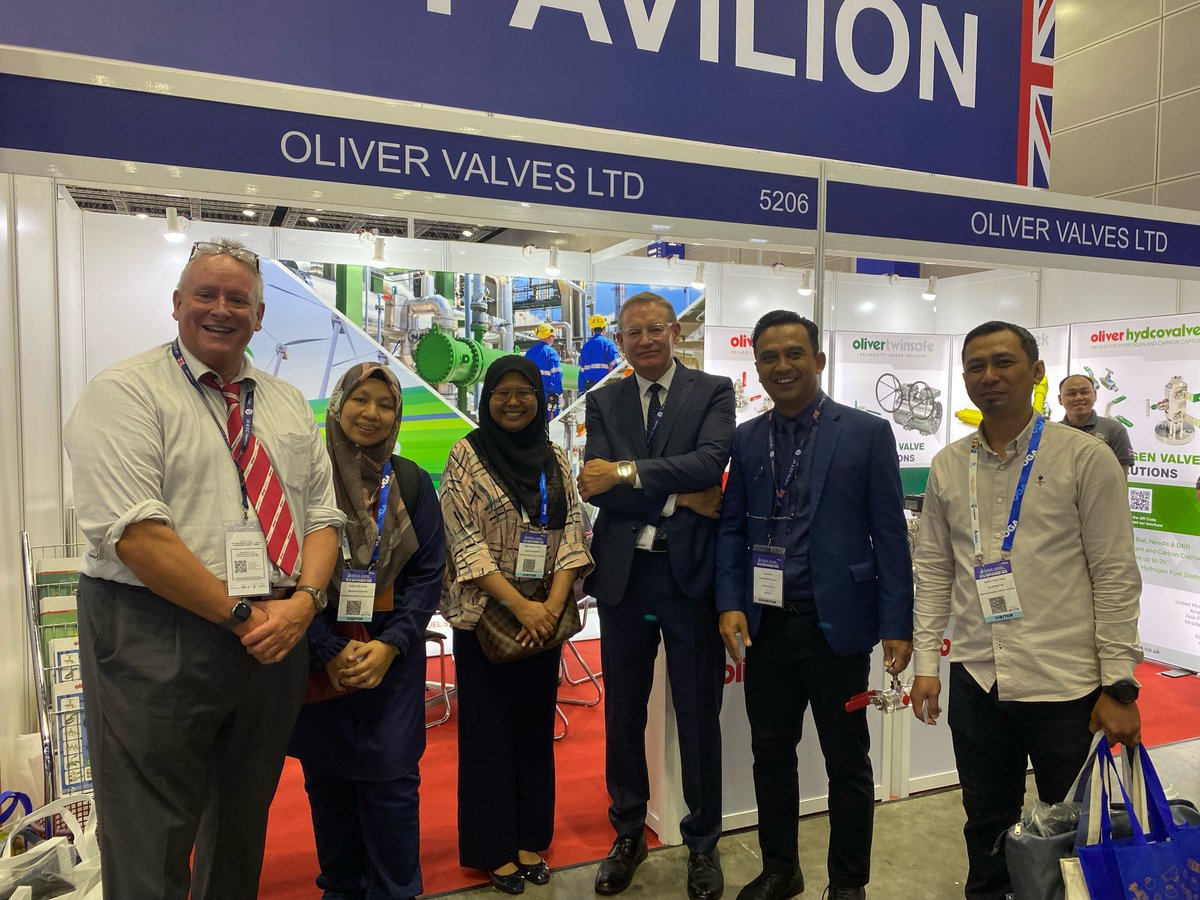 Oliver Valves tweet media