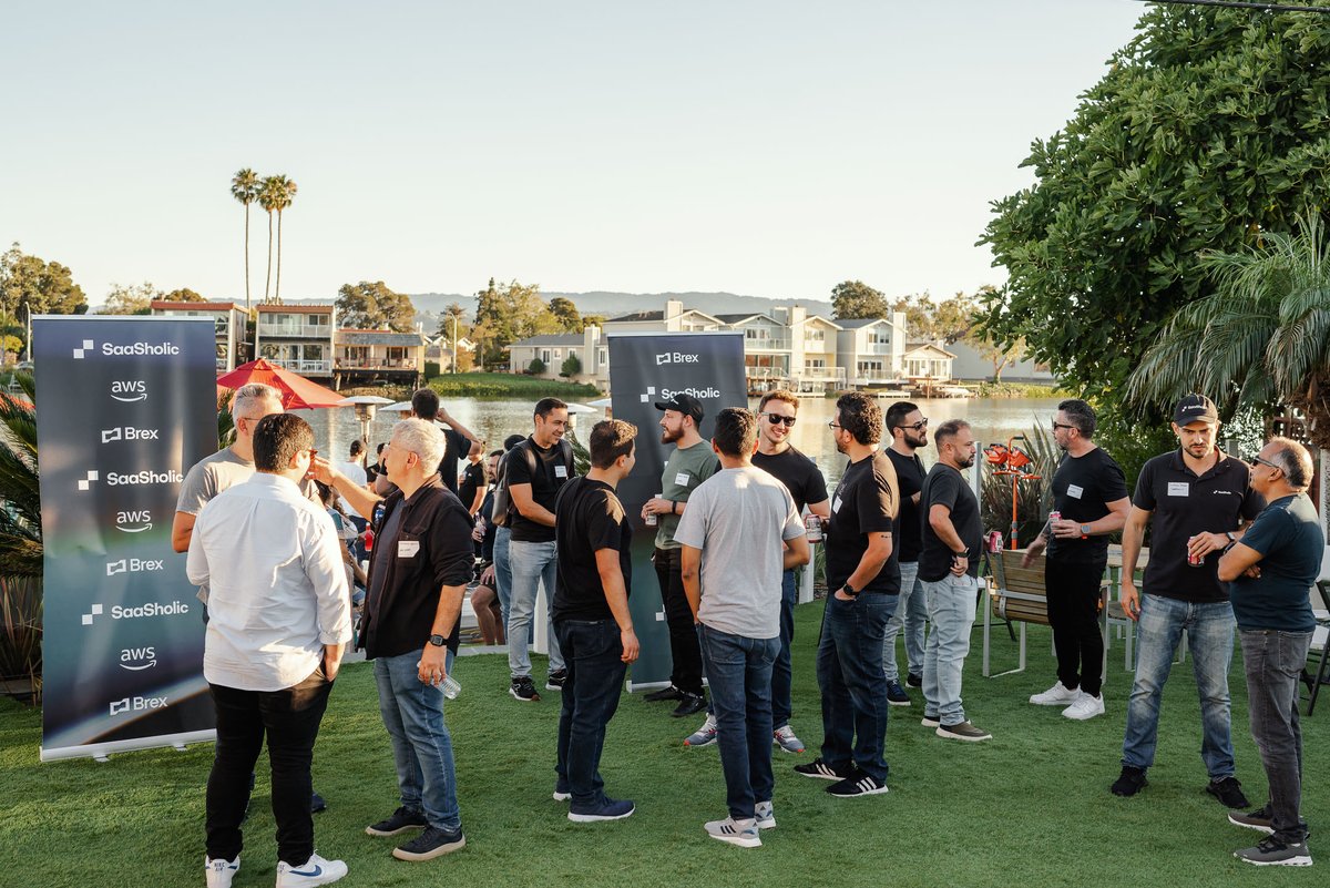 SaaSholic tweet media