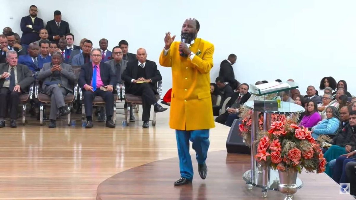 When the Government of Brazil saw the Unmatched miracles performed By The Two Mega Prophets during the Healing service in Brazil they  gave them a  #PresidentialHonor