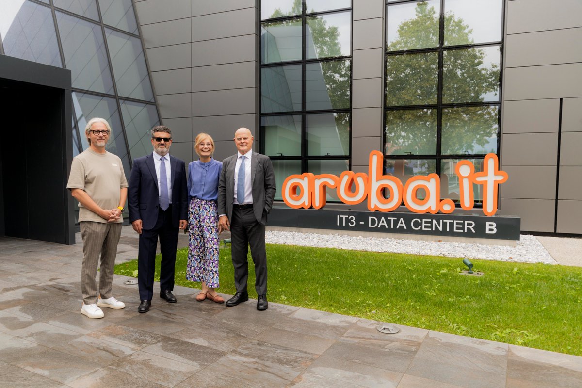 Assinter Italia (@assinteritalia) on Twitter photo 🎯Oggi in visita al Global #Cloud #DataCenter di <a href="/Arubait/">Aruba S.p.A.</a> per un confronto su infrastrutture IT #madeinItaly, partnership pubblico-privato, cloud e sicurezza👇
rb.gy/5f4o3 🎯Oggi in visita al Global #Cloud #DataCenter di <a href="/Arubait/">Aruba S.p.A.</a> per un confronto su infrastrutture IT #madeinItaly, partnership pubblico-privato, cloud e sicurezza👇
rb.gy/5f4o3