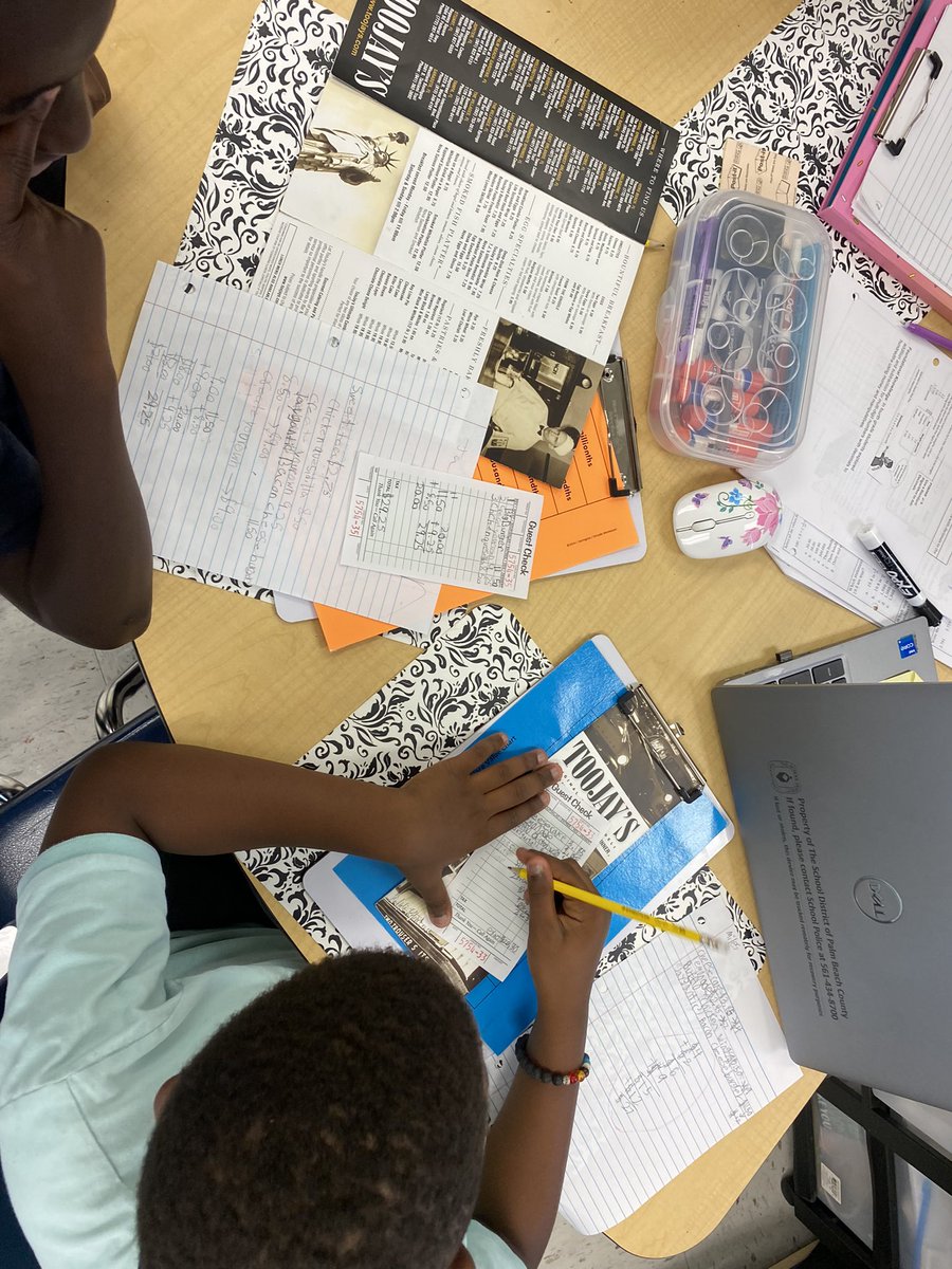 BFESBulldogs's tweet image. 📚Exciting Math Small Group Happening 📚
Mr. Lindsay’s classroom is “barking” with curious minds and a shared passion for learning! #mathgeniuses #teacherproud #Bulldogway
@lakeythamurray @Mr_Thomas5 @RuthannMiller2