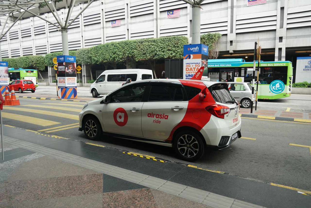 airasia's tweet photo. Another day, another partnership! 🤝✨
We're happy to announce that #airasiaride's officially the e-hailing partner for #KTMBerhad! 🚆🚗

Tap to know more and receive a special treat. 👉 https://t.co/pVZBRY0qY8 😉

#airasiaSuperapp #OneStopTravelSuperapp #ExploreTheWorld #airasiaNews