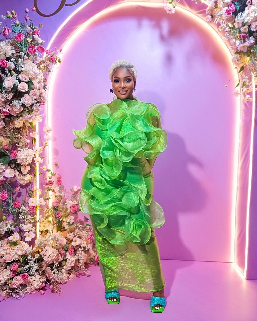 ToolzO's tweet image. #AboutLastNight 

Dress: @ciscacecilrtw 
Makeup: @egbon_olamide 

#Toolz #ToolzO #CurvyGirlsRock