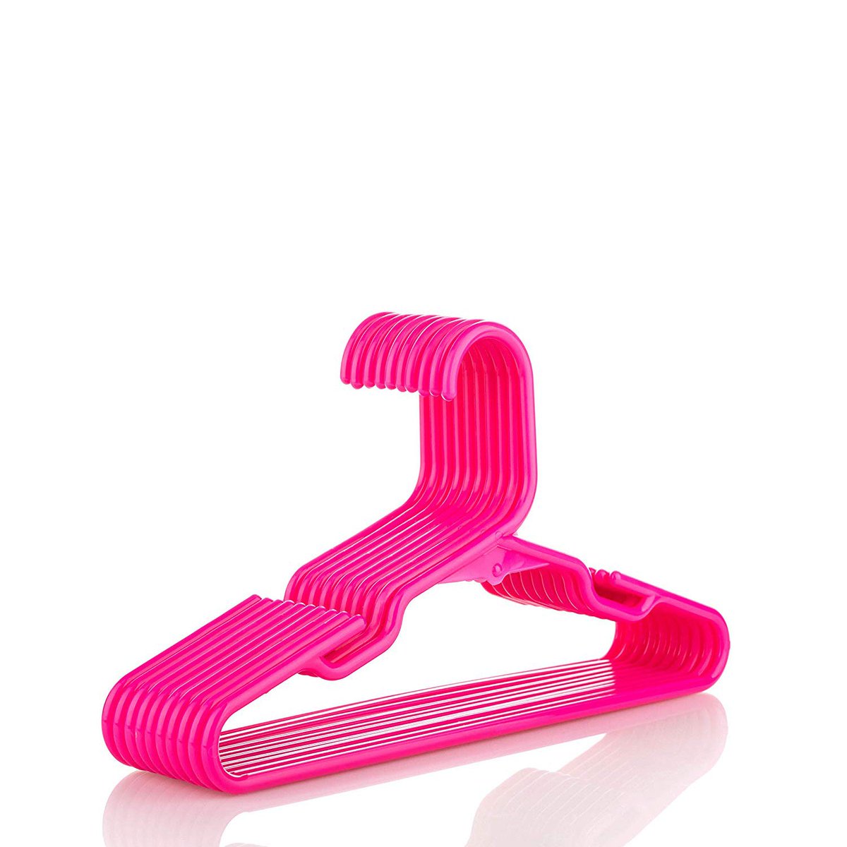 SimplyHomeware's tweet photo. Apart from the look, the extra sturdy construction reinforces durability making them last for a longer time. The plastic will keep up to your expectations. 
https://t.co/foR4wq5piB
#KidsCoatHangers #KidsClothesHanger #BabyShirtHanger #ChildrenClothesHanger #KidsHanger https://t.co/1LuGeODu6W