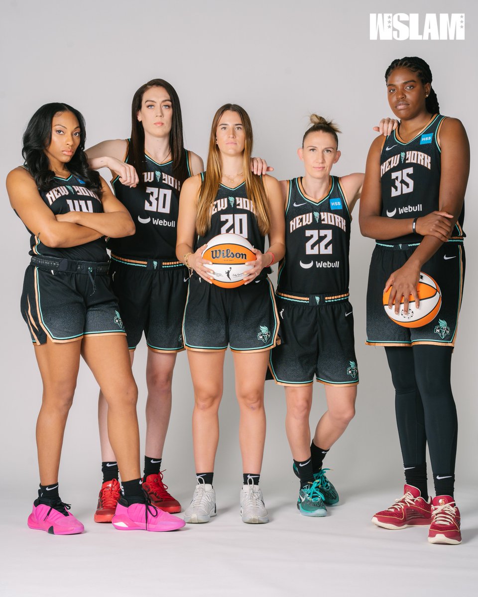 breannastewart's tweet photo. Playoff Mode! 🚀🫀
#WNBAPlayoffs #MoreThanGame https://t.co/FRVPQFlAHJ