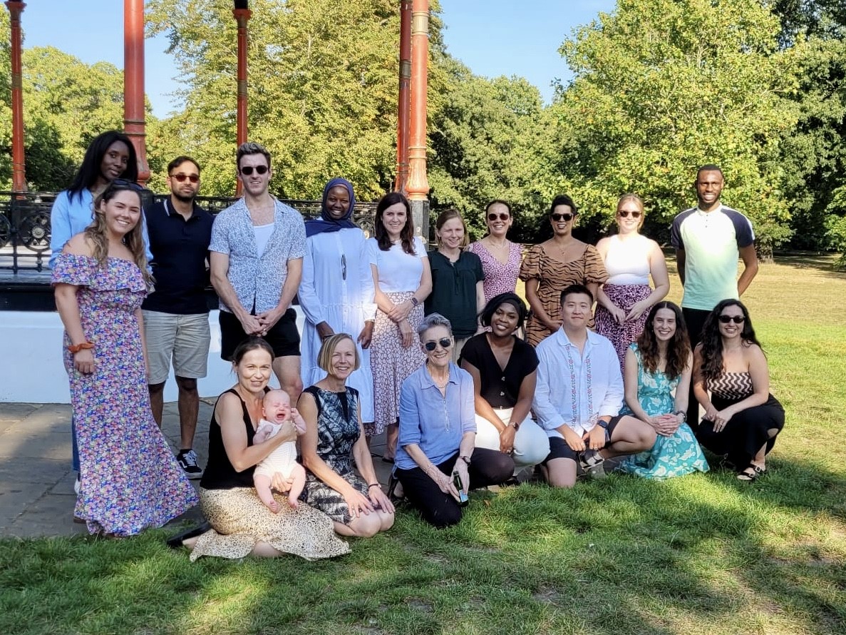 Oxleas Adult and Older People's Psychology (@oxleasadultpt) on Twitter photo Psychological therapists from the Greenwich Family Consultation Service, both past and present, enjoy an afternoon of celebrating systemic family therapy in Oxleas at the FCS annual picnic in Greenwich Park 🌞<a href="/OxleasNHS/">Oxleas NHS</a>jobs @OxleasNHS Psychological therapists from the Greenwich Family Consultation Service, both past and present, enjoy an afternoon of celebrating systemic family therapy in Oxleas at the FCS annual picnic in Greenwich Park 🌞<a href="/OxleasNHS/">Oxleas NHS</a>jobs @OxleasNHS