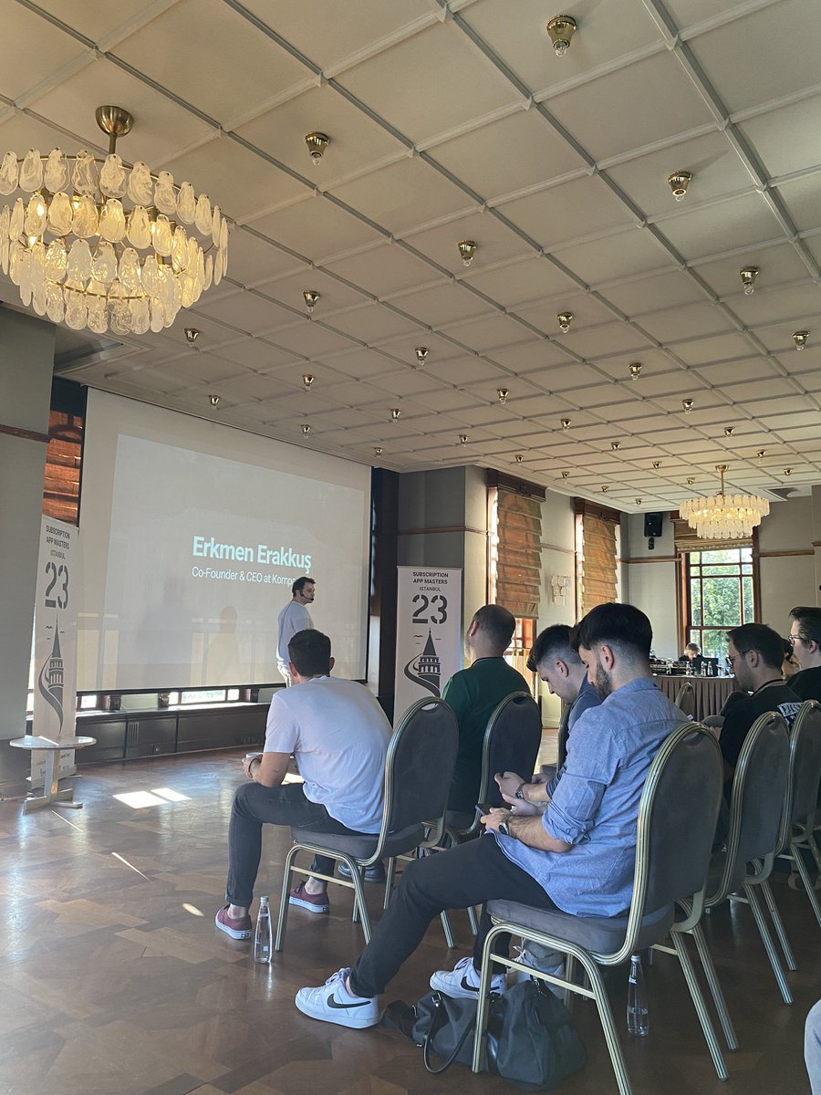 Kompanion’ın hikayesini dinliyoruz <a href="/erkmenerakkus/">erkmen</a>