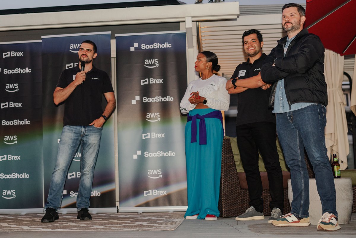 SaaSholic tweet media