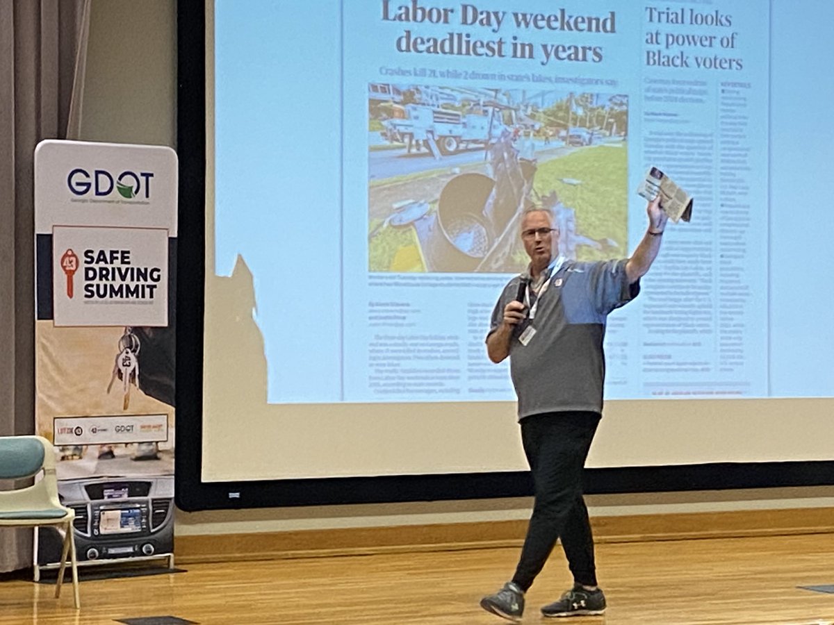 GADeptofTrans's tweet photo. Happening now!  GDOT and @lutzie43 hosting a #SafeDrivingSummit to educate Macon area high school students about how to stay safe and avoid distracted driving when traveling on Georgia roads. #ArriveAliveGa

@GDOTWest  @CGTC https://t.co/vybyhguu5V