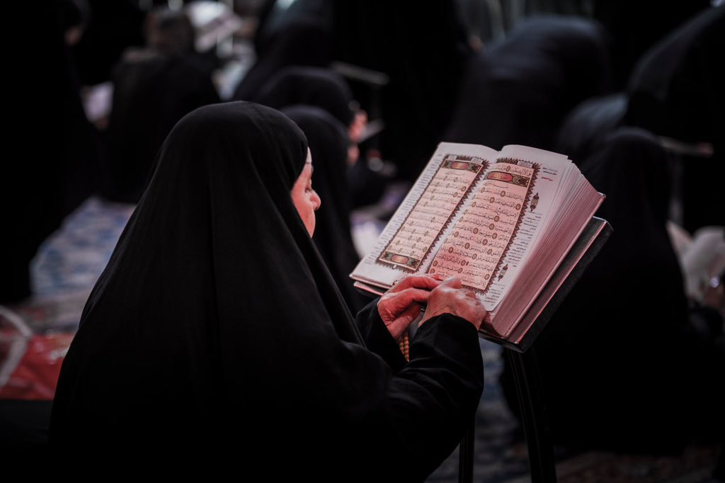 31990ali's tweet photo. قال رسول الله (صلى الله عليه وآله):
"إن أردتم عيش السعداء وموت الشهداء والنجاة يوم الحسرة والظل يوم الحرور والهدى يوم الضلالة فادرسوا القرآن، فإنه كلام الرحمن وحرز من الشيطان ورجحان في الميزان.
📚بحار الأنوار، ج89، ص: 19

#استشهاد_رسول_الانسانيه
#محمد_نهج_ومبدأ https://t.co/Up6QFHHh9h