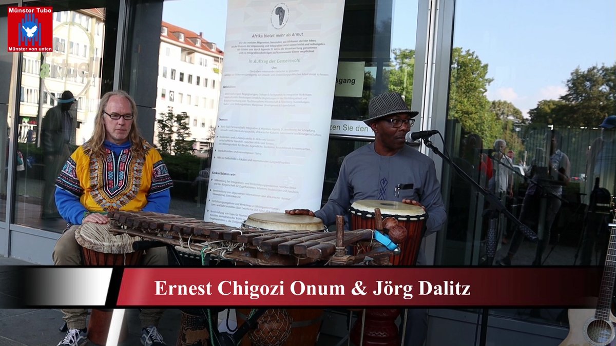 Muenstertube's tweet image. (Video) Eröffnung "Interkulturelle Wochen" 23 des Integrationsrates Münster: Ernest Chigozi Onum &amp;amp; Jörg Dalitz @Karottentorte @Dr_Tsakalidis #RatMs
youtu.be/iSL6Ji0h3Cs