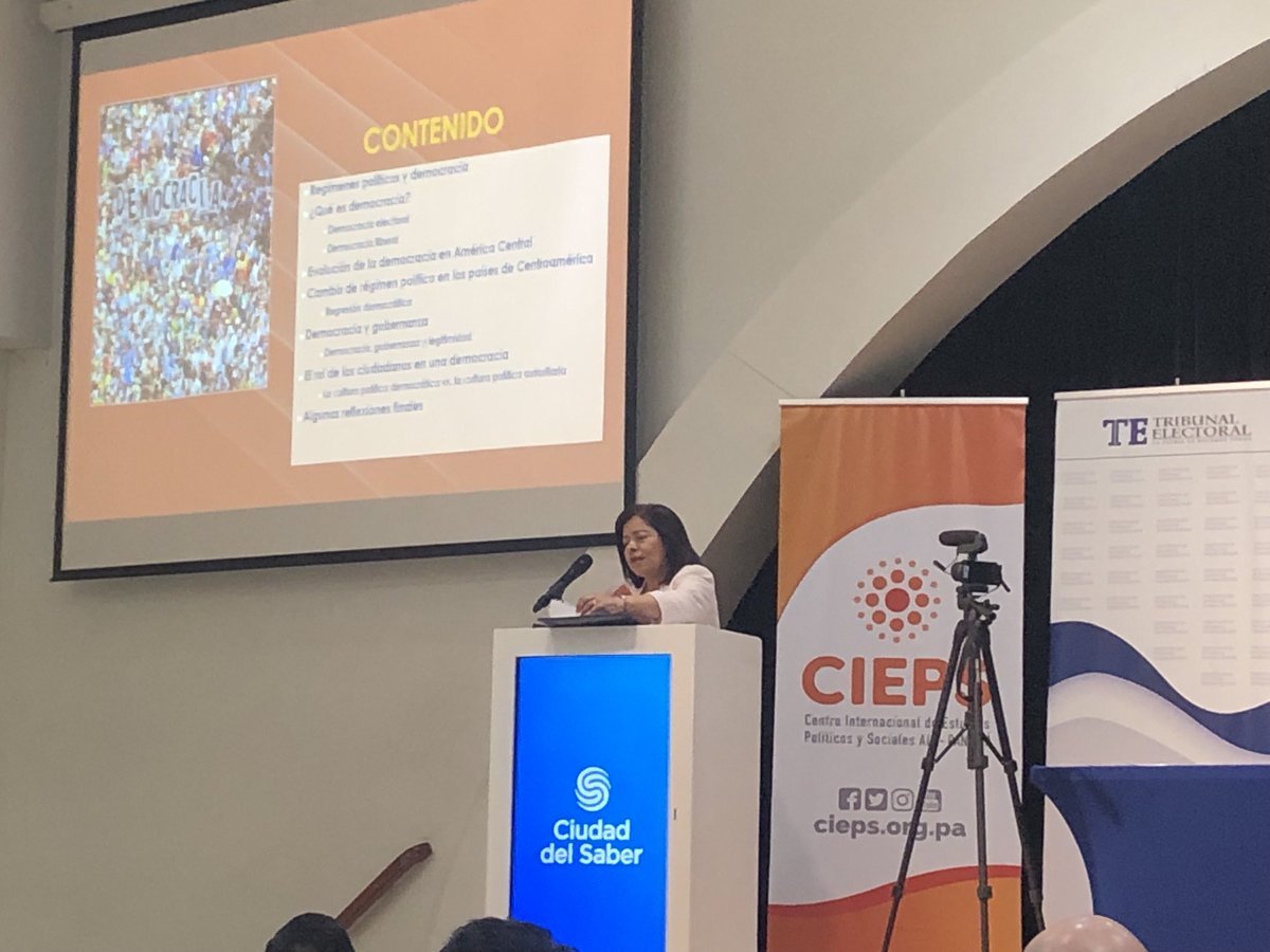 SSanchezPanama's tweet photo. CONFERENCIA INAUGURAL. X Congreso Centroamericano de Ciencias Políticas: Déficits democráticos y sistemas políticos contemporáneos en América Latina-Dra. Dinorah Azpuru. ¡Lleno completo! ⁦@tepanama⁩; ⁦@demoiniciativas⁩; ⁦@CIEPSPanama⁩ ; ⁦@idea_int_pa⁩ https://t.co/6xAiKYGU8h