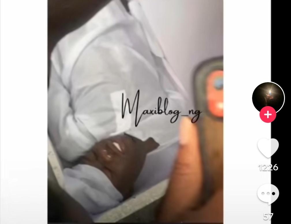 molo skey_X tweet media