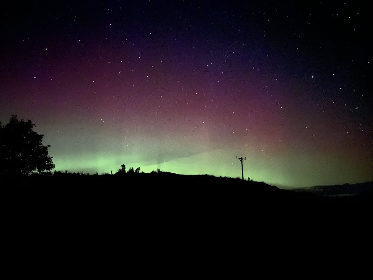ewandg's tweet image. Northern lights last night #isleofislay #northernlights #aurora