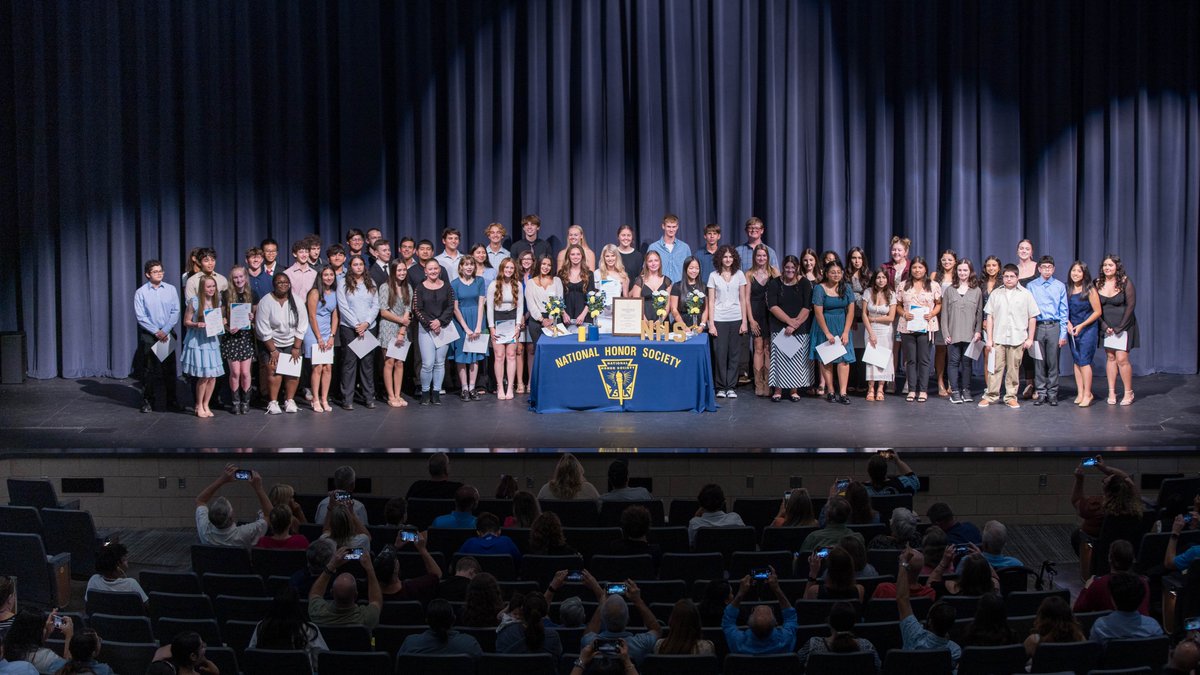 Congratulations to our new NHS members!!  #BulldogBrag #WISDgreatness