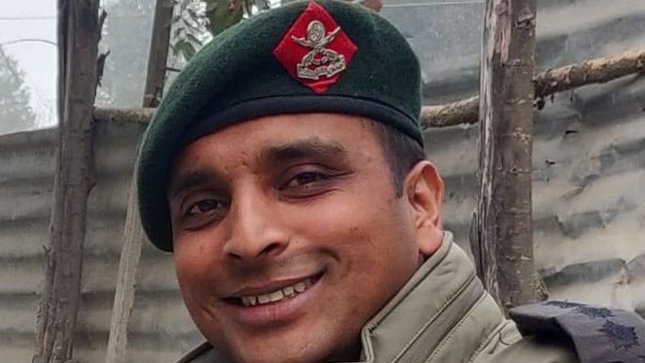syedmohdmurtaza's tweet image. Stop celebrating &apos;Victory&apos;
in cricket matches.

We have lost three high ranking officers against terrorism in J&amp;amp;K.

#ColonelManpreetSingh 
#MajorAshishDhonchak
#DSPHumayunBhat