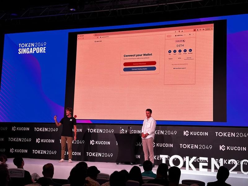 Stefan0725's tweet photo. See you around in TOKEN2049 Singapore https://t.co/ilOttE0vNs