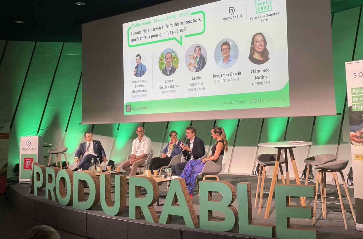 GroupeLaPoste's tweet photo. #PRODURABLE | Table ronde sur l'Industrie au service de la décarbonation, Benjamin Garcia, Responsable Environnement à #LaPoste :
"La transition de l'axe transport longue distance est complexe. Le groupe vise 50% de transport bas carbone à 2030"
👉https://t.co/Xv15YAcpvn https://t.co/JaJQaROMt2