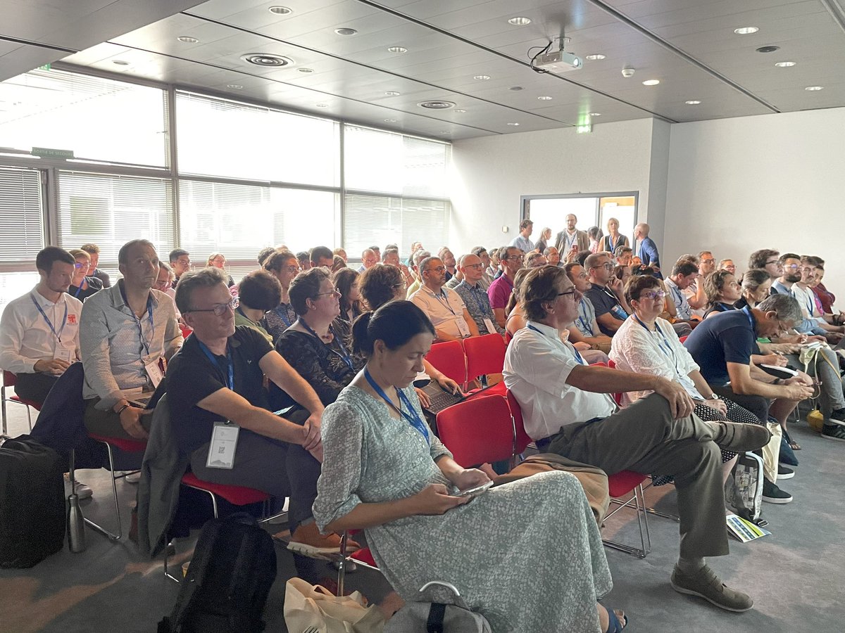 Connect by CNES tweet media