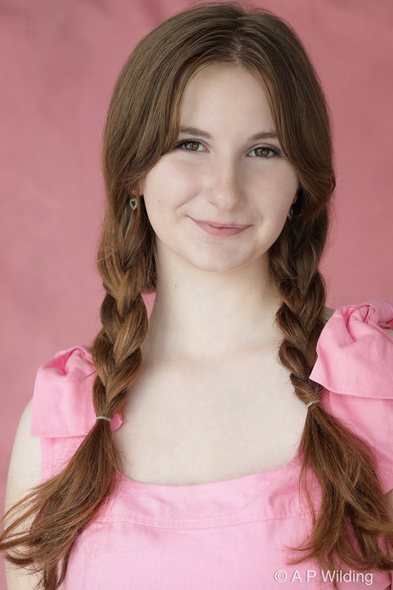Izzie Hines tweet media