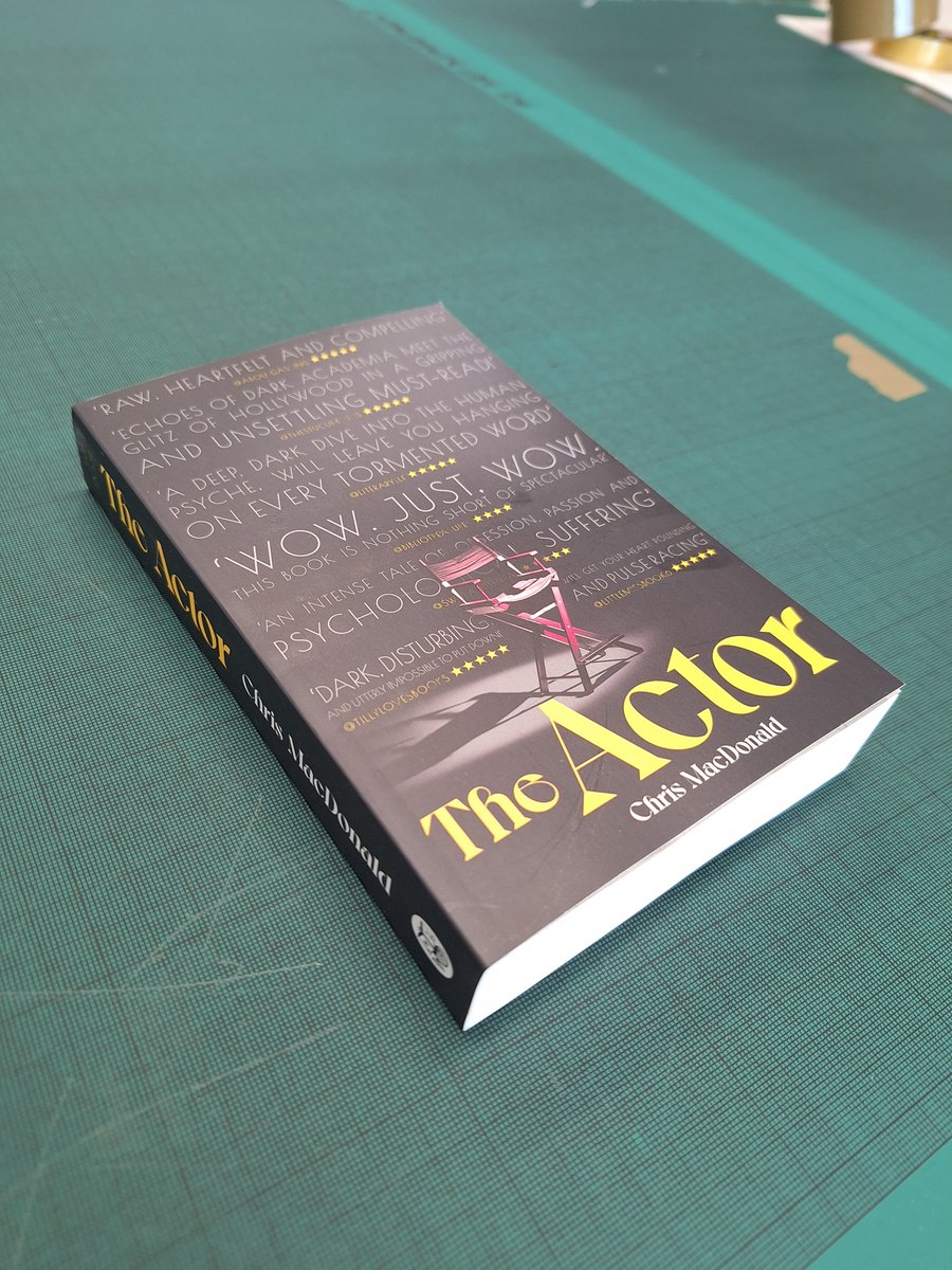 Errrr, is it me, or is this the best-looking proof you've seen in years?! Authors, if you want an unputdownable tale of obsession, guilt and glamour in the acting world, please let me know!