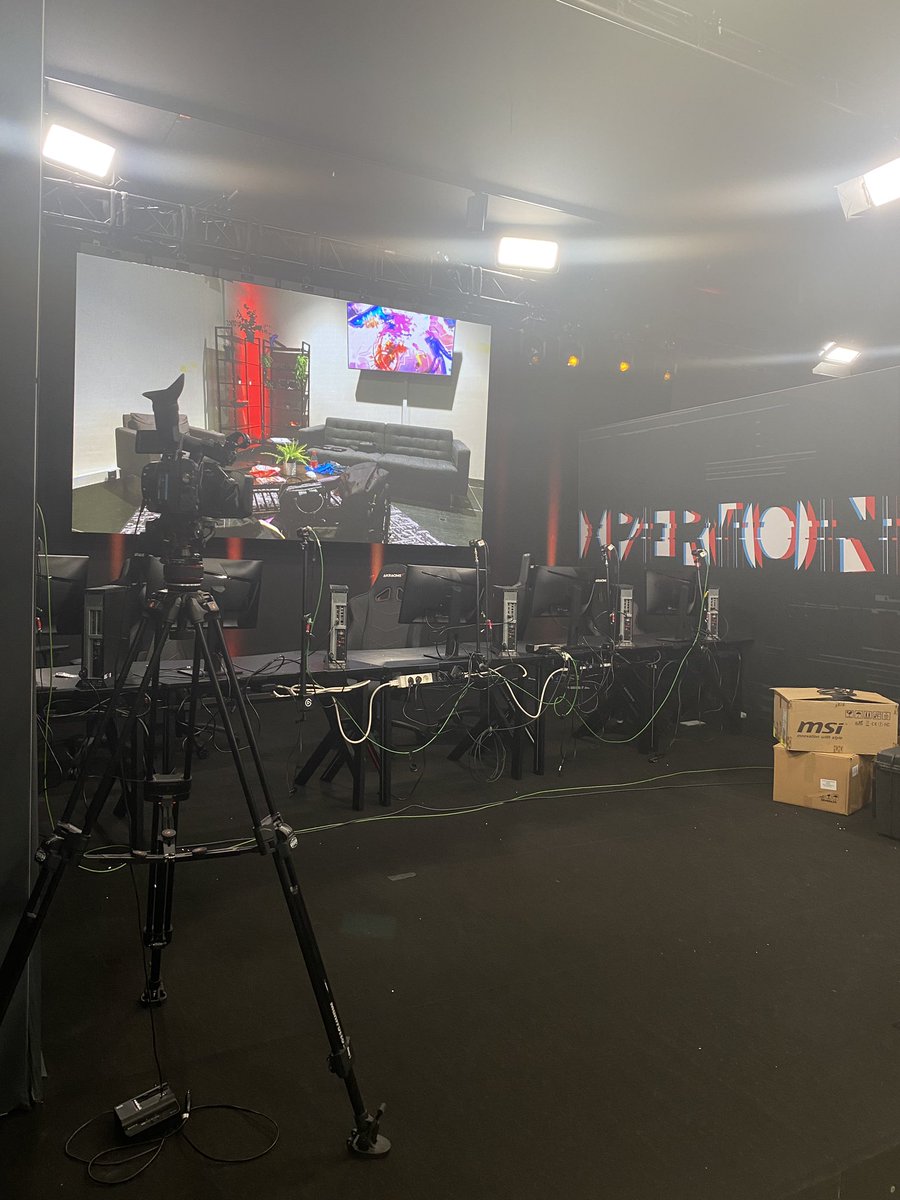 Freitag geht‘s um den VALORANT <a href="/uniligaGG/">Uniliga</a> Titel im <a href="/xperion_germany/">XPERION</a>  Köln, kommt vorbei oder schaltet im Stream ein würde mich sehr über euren Support freuen 🫶🏼🫶🏼
Stream startet um 14 Uhr auf twitch.tv/uniliga_aim