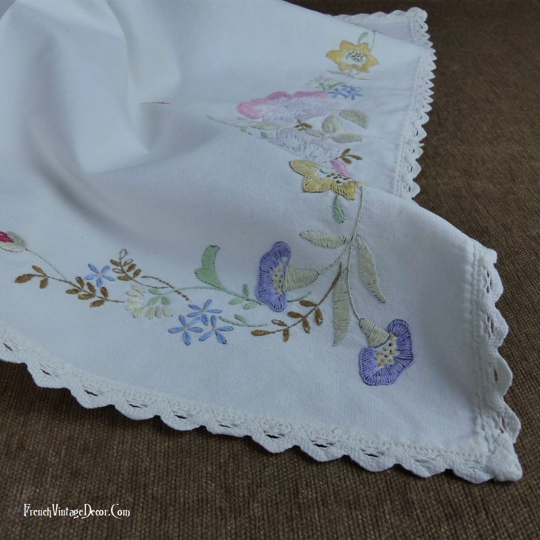FR_VintageDecor's tweet image. Small Vintage French Hand Embroidered Tablecloth
frenchvintagedecor.com/listing/155069…

#tablecloths #tablelinens #embroidery #vintagelinens #cottagecore #embroideredlinens #frenchlace #etsy #vintagehome #frenchcountry #tabletopper #farmhouseinteriors #cottageinteriors #frenchvintagedecor