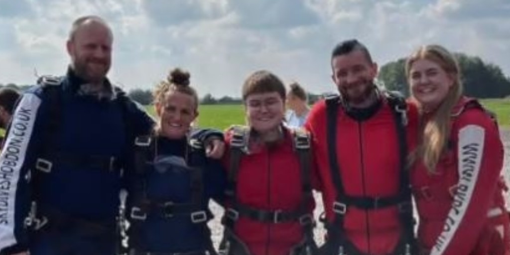 HolyCrossBury's tweet image. Five of our amazing staff successfully achieved a skydive for their individual charities.

For full details and video of the skydive please visit:
holycross.ac.uk/life-at-holy-c…