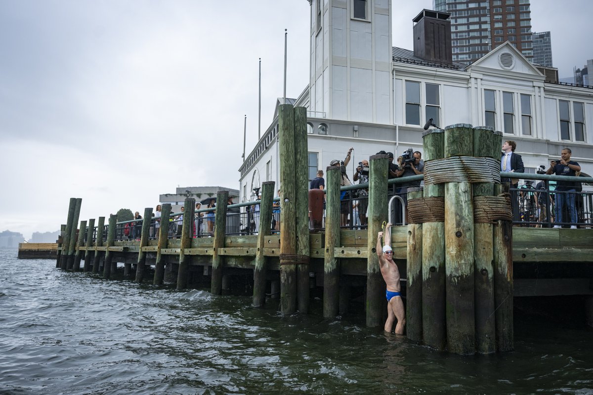 I’ve completed the #HudsonSwim2023! 315 miles from source to sea.

People have fought for 50 years to get this river clean. And today she is beautiful. I will never forget the wildlife. The bald eagles, the vultures, the beavers and black bears.

So this is my message 🏊‍♂️👇🏞️

The