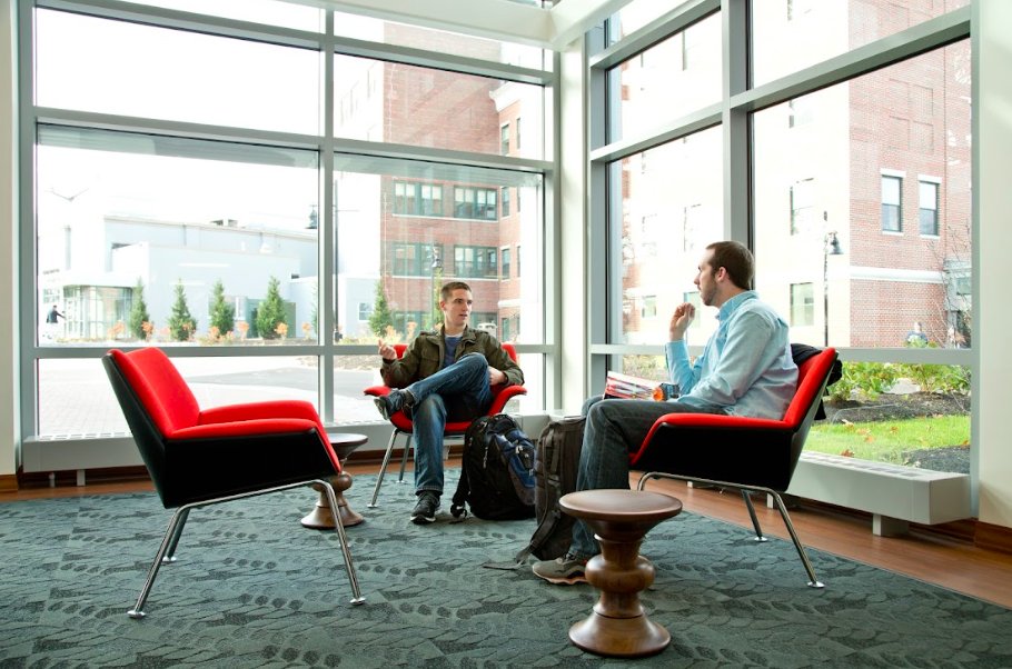 Whether you decide to study psychology, history, or culture, a #liberalarts education at #UNE will prepare you for an exciting career. In small classes, you’ll be guided by expert faculty with a genuine commitment to #handsonlearning. 

Learn more: bit.ly/44qBCwn