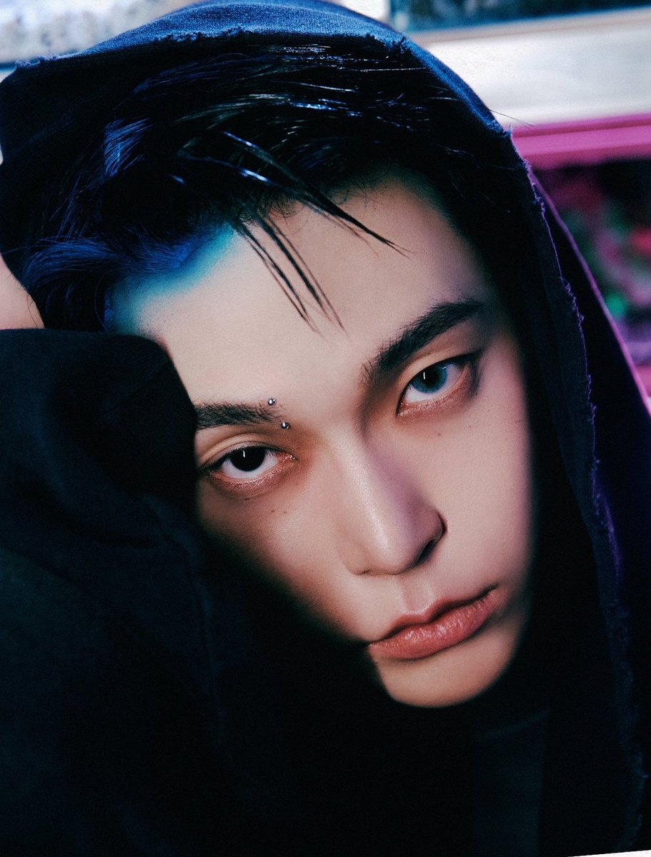 ไอเชี่ยยยพี่โดยองใส่จิวที่คิ้ว เท่สรัสสสสㅠㅠㅠㅠㅠㅠㅠㅠ