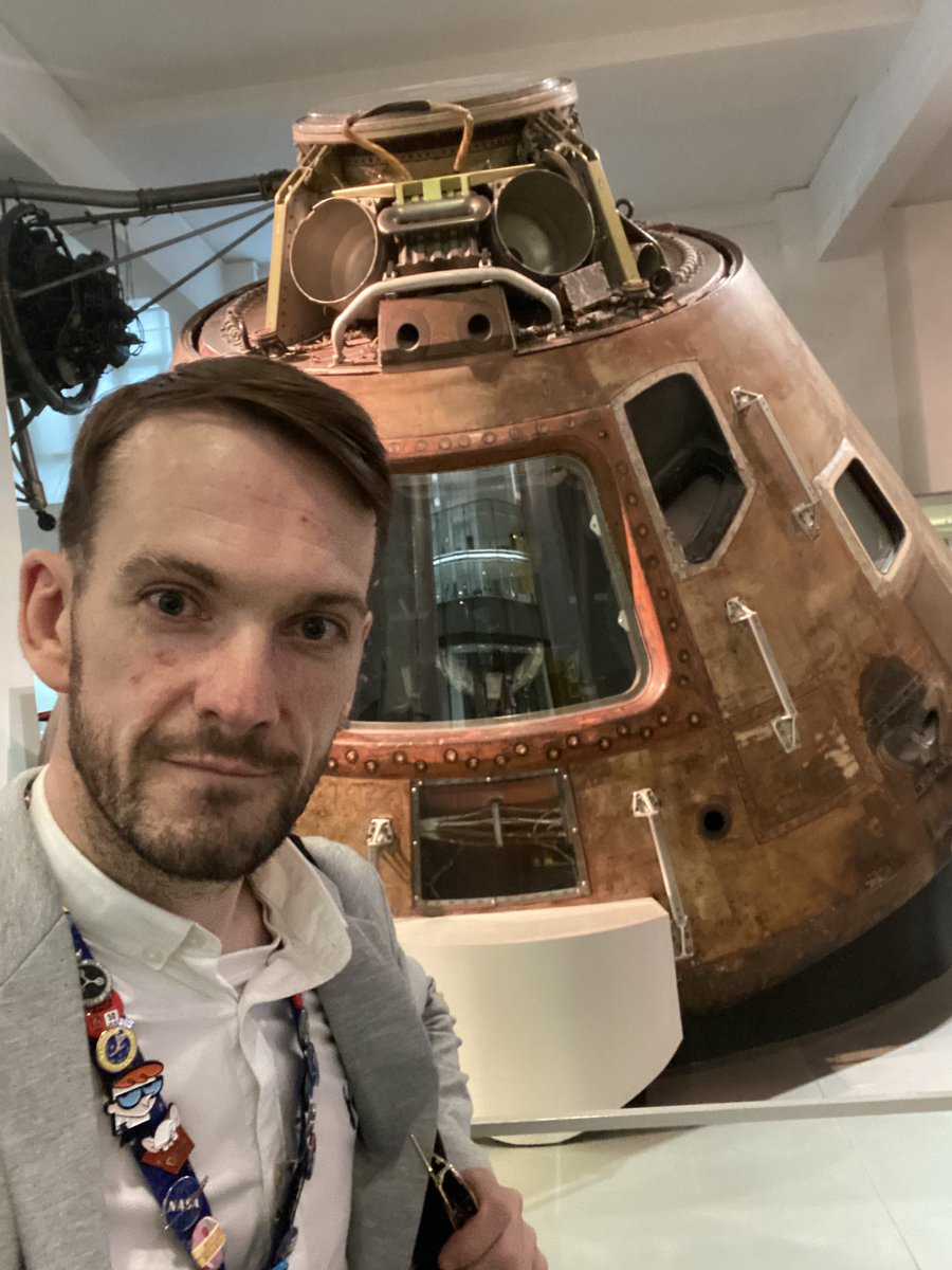 TheCosmosCorner's tweet image. Command module at London science museum 🚀 😎 @sciencemuseum Out of this world experience 💯 % 🙌🏼 
#LondonScienceMuseum
#CommandModule
#SpaceHistory
#MuseumExploration
#LondonAdventures
#SpaceExhibit
#ApolloLegacy