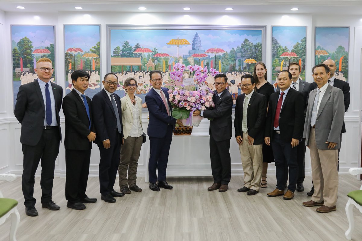 It’s great privilege to represent 10 INGOs working in Cambodia, in meeting with H.E. Eang Sophalleth, Minister of Environment. Our collective effort via strategic partnership, mutual dialogue &amp; collaboration can achieve conservation impact at scale &amp; sustainable development goals