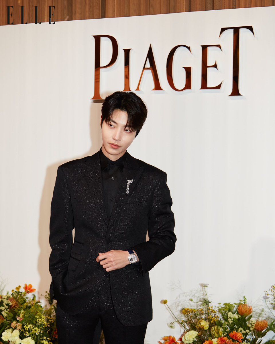 HwangInYoupTH's tweet photo. [📷] 13.9.23 ภาพจากงาน @Piaget Maison of Extraleganza Gala Dinner

หล่อแบบตะโกนนนนนนน

#Piaget #PiagetxHwangInYoup
#MaisonOfExtraleganza

#ฮวังอินยอบ
#HwangInYoup
#황인엽 https://t.co/kgOmAdQn8S