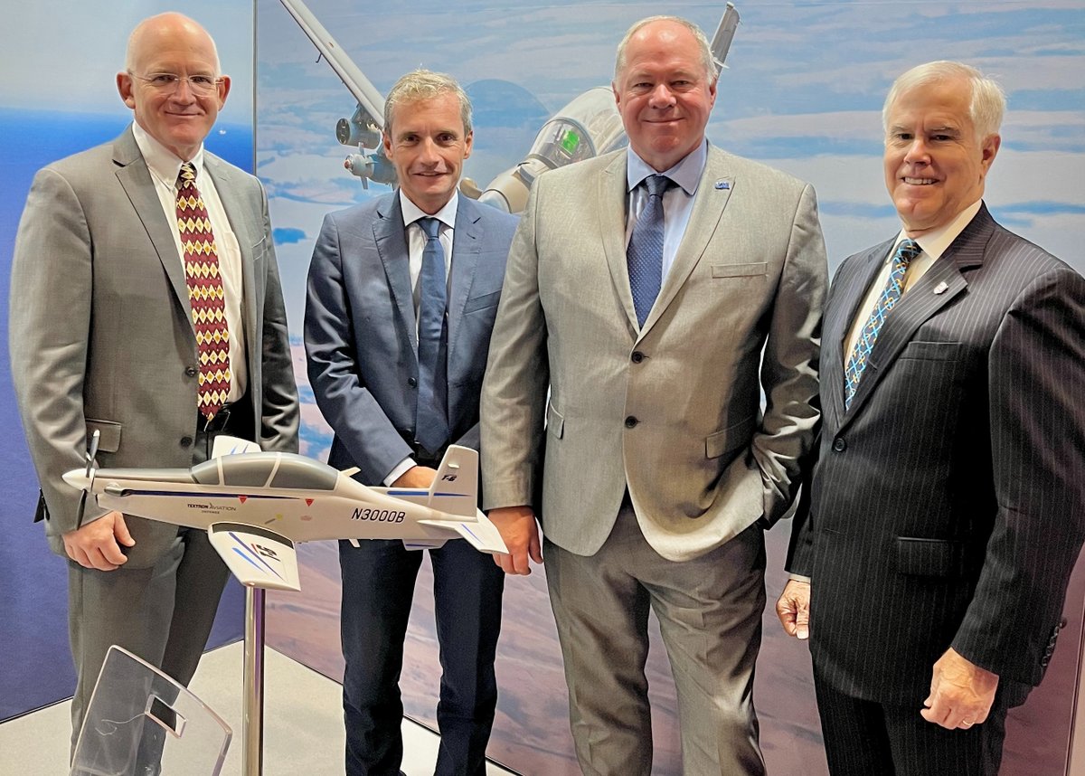 CAE signs MOU with Textron Aviation Defense LLC that expands efforts to support defence force preparation, integrate next-generation aircraft and develop advanced capabilities. Read full release: cae.com/news-events/pr…