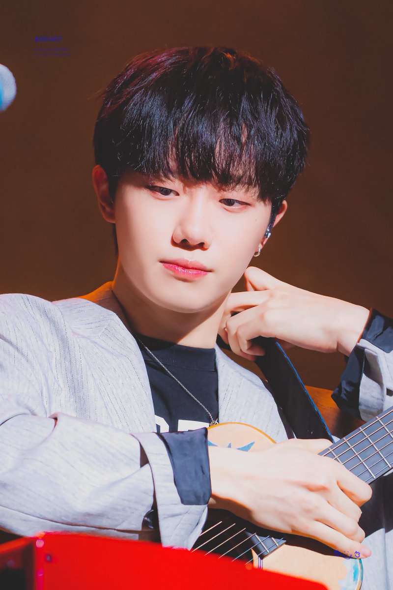 0914FF's tweet photo. 🎉🥳🎊

#이_모든게_현상이의_생일을_축하하고_있어 https://t.co/Cgo60cwzT8