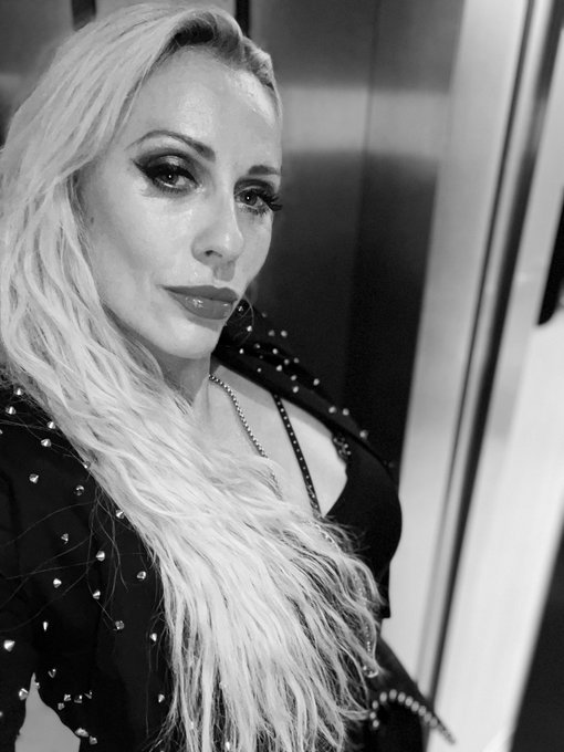 I&rsquo;m still in AMSTERDAM!!!!!!! Come say Haloo!!!! https://t.co/xHzohKCHi7
