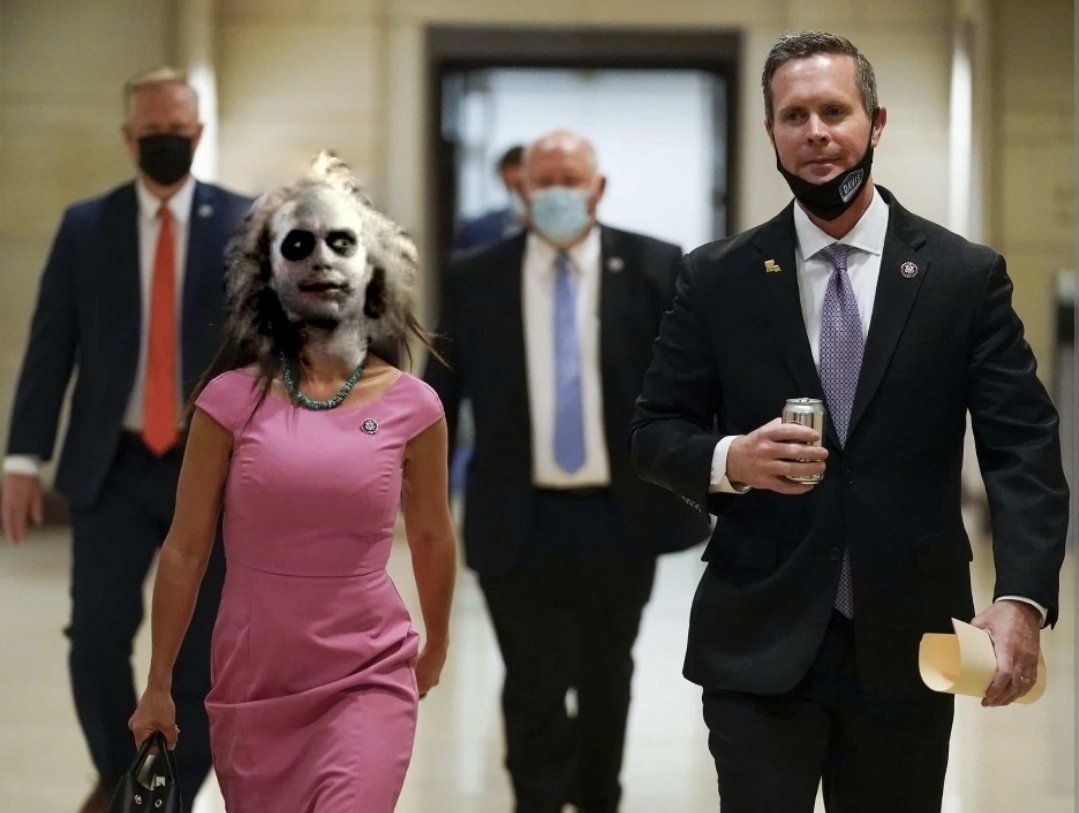 BREAKING NEWS: LAUREN BOEBERT ESCORTED OUT OF CAPITOL