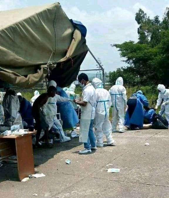 AAA_Amhara's tweet image. 📢#UPDATE: Shocking photos📸 reveal horrific state of #Amhara|s detained in @AbiyAhmedAli's concentration camps. In #TuluDimtu, Amhara prisoners reportedly suffering illness with outbreaks of communicable disease.

📸Hiber Radio
#WarOnAmhara #AmharaGenocide #FreeAmharaDetainees