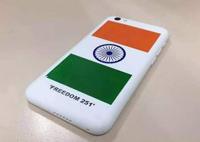 _sneha_singh__'s tweet photo. Maine bhi iPhone 15 pro max kharid liya guys
:) https://t.co/RZusrAYDwu