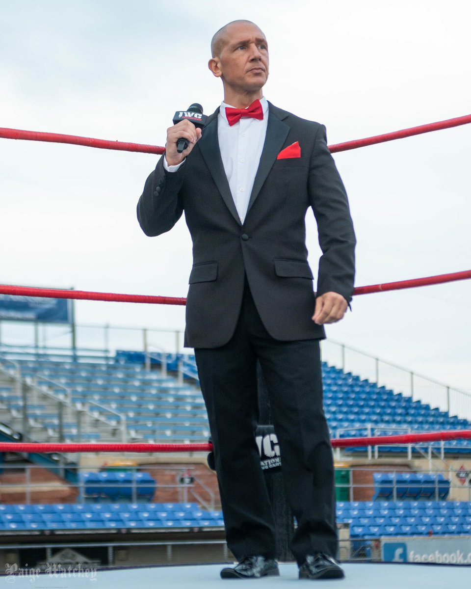 DaveKich's tweet image. Hello.  My name is Dave.  I’ll be your Ring Announcer this evening. 🗣️🎤

📸:  Paige Watchey / @IWCwrestling 

@FiteTV @WashWildThings #BaseBrawl