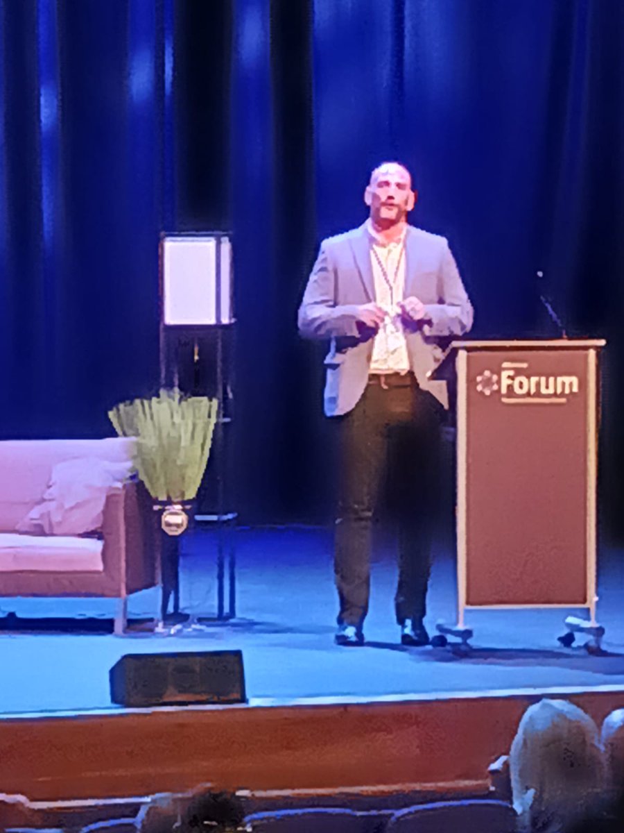 THRIVERecovIre's tweet photo. Absolutely fantastic day meeting everyone at the Recovery in Motion  Conference in Derry.
Thank you to @ARCFitness2 for organising this event and providing an opportunity to meet with so many wonderful people 🙂🙏
#addiction #RecoveryMonth #odaat #RecoveryPosse #support https://t.co/lU3B4C0oja