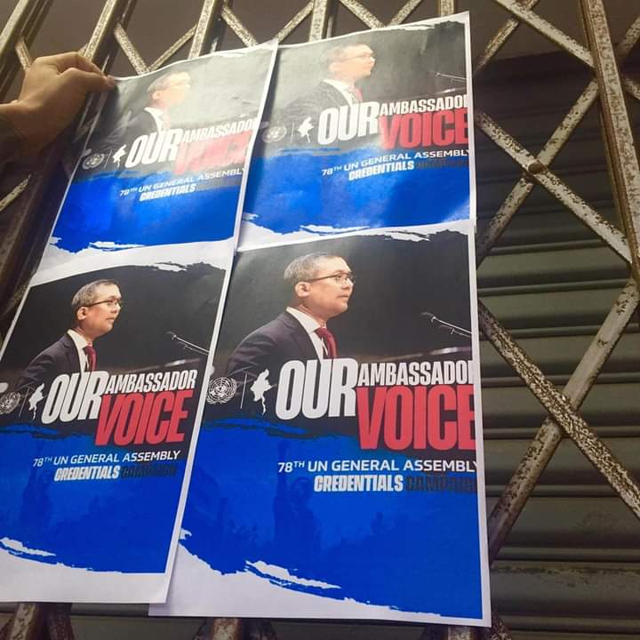 Chan45704011's tweet photo. In Yangon, led by the revolutionary youth, on September 13th, U Kyaw Moe Tun was campaigned to continue to be approved by the United Nations Assembly as ambassador.

#2023Sep12Coup 
#NoMoreDirtyDeals
#DoMoreSingapore 
#India_StopSupportingMyanmarJunta 
#WhatsHappeninglnMyanmar https://t.co/3C2tKpRGze