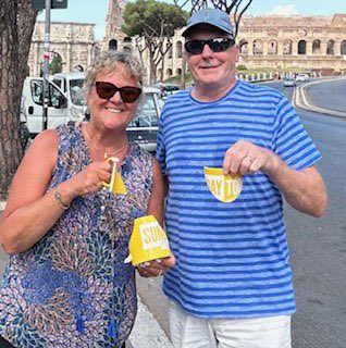 Celebrated our anniversary in Italy. Rome Colosseum lasted 2000 years..our marriage 40 and still going strong💜..OOPS…our Sunday Today mug didn’t last the day!Time to buy a new mug!#SundayTODAY #sundaytodaywithwilliegeist #subdaytodaymugshot